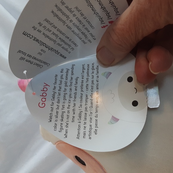 Squishmallows - 8" Gabby the Rainbow Yeti, NWT, Rare, HTF - Picture 6 of 6